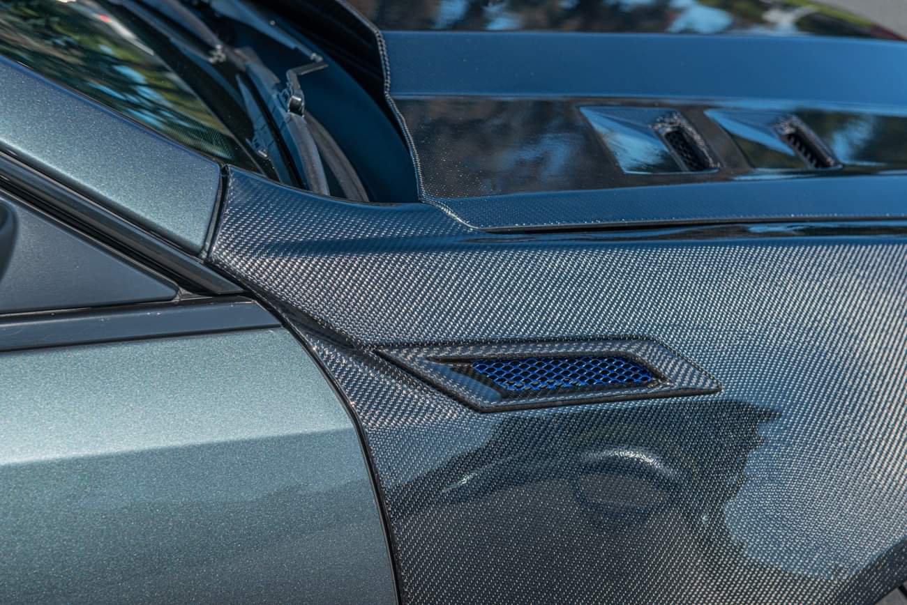 2009-2015 CTS-V V2 | Carbon Fiber Fenders